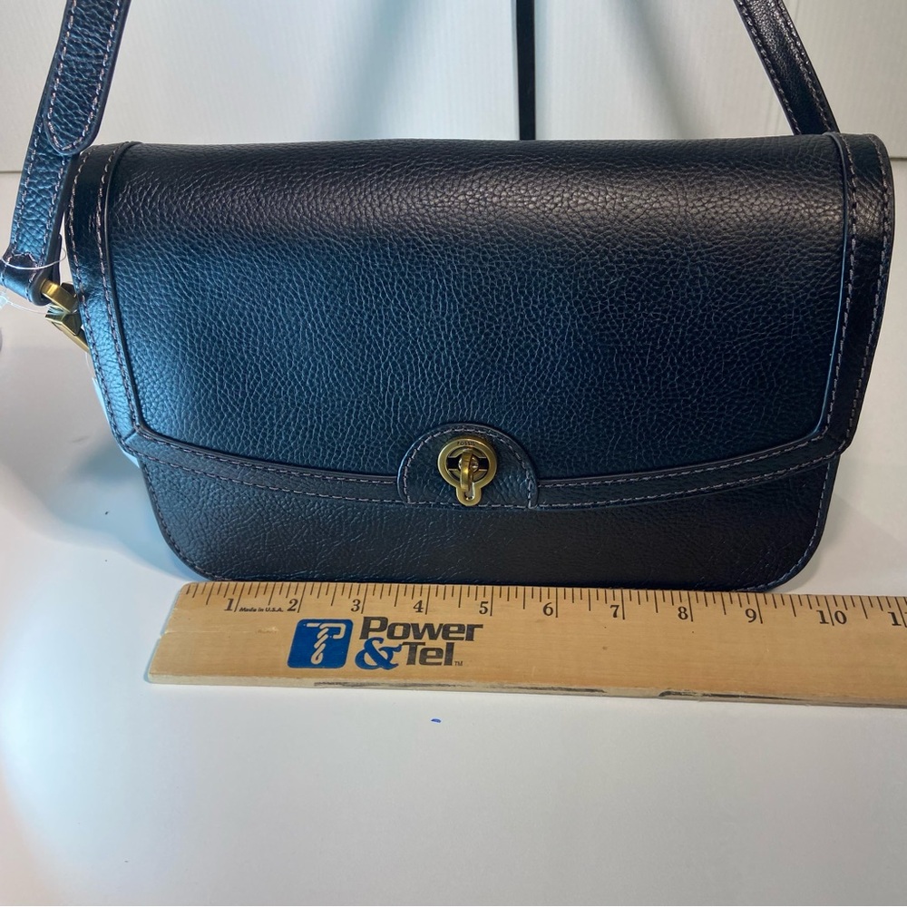💝 Fossil Ainsley Crossbody Black Leather Turnlock Bag NWT - Picture 7 of 16
